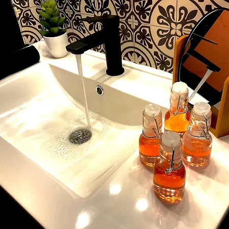 Les Loges du Theatre: Champagne-Central House with Games Epernay Exterior photo