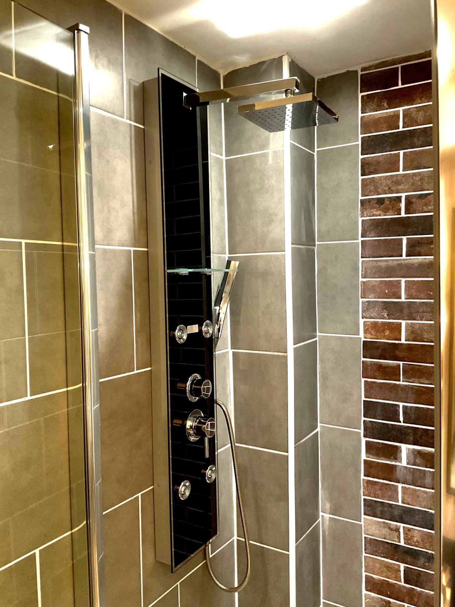 Les Loges Du Theatre Maison Prive 150m2 Acceuil Maximum 14 Personnes Degustation Champagne Offerte Jacuzzi Sauna Jeux Velos Emplacement Exceptionnel Et Chic, 200m De L'avenue De Champagne, Gare, Musee, Jardins, Restaurations, Toutes Commodites *