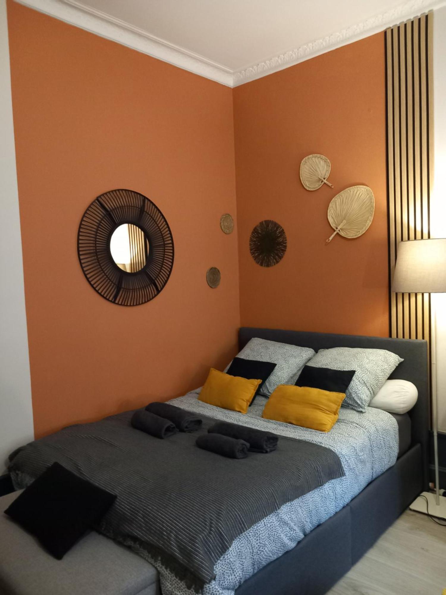Apartamento Les Loges Du Theatre Maison Prive 150m2 Acceuil Maximum 14 Personnes Degustation Champagne Offerte Jacuzzi Sauna Jeux Velos Emplacement Exceptionnel Et Chic, 200m De L'avenue De Champagne, Gare, Musee, Jardins, Restaurations, Toutes Commodites