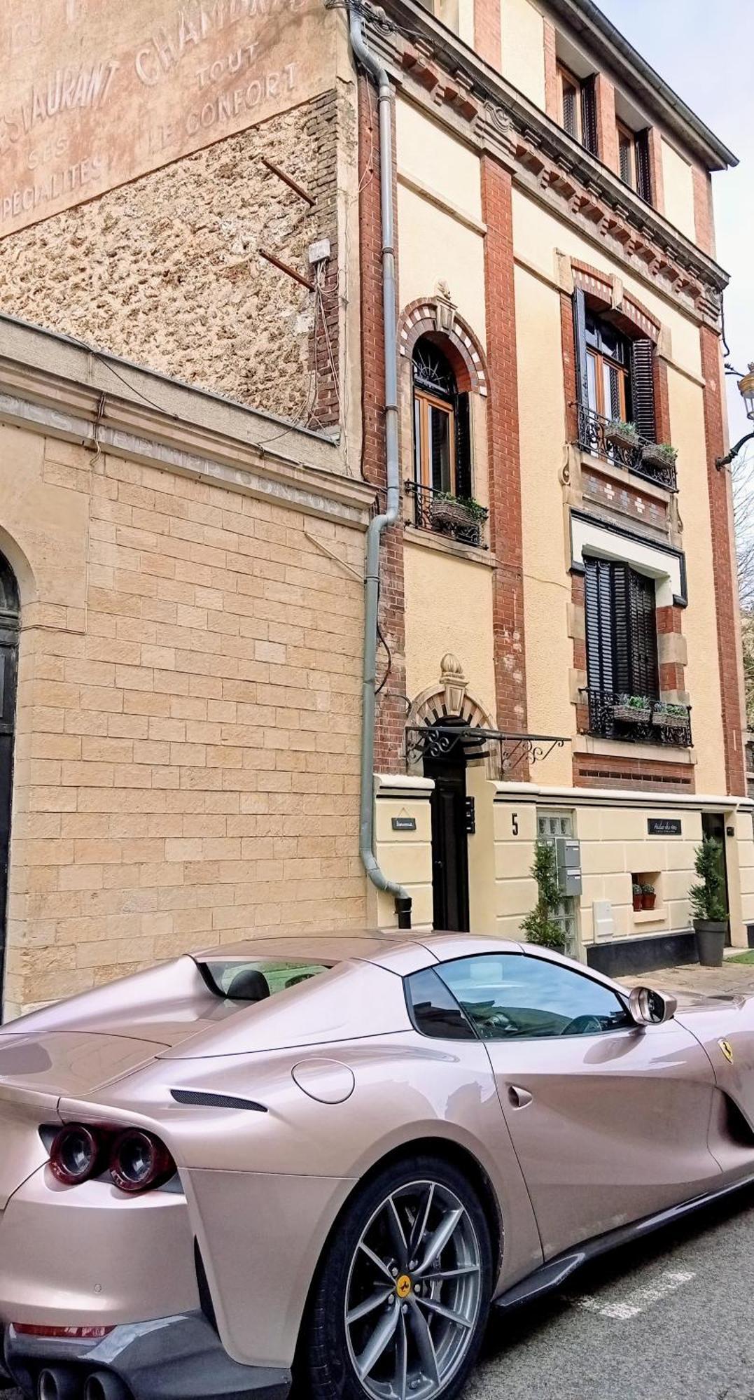 Les Loges Du Theatre Degustation Champagne Offerte Jacuzzi Sauna Jeux Velos Maison Prive 150M2 Historique 14Pers Max Emplacement Exceptionnel Et Chic, 200M De L'Avenue De Champagne, Gare, Musee, Jardins, Restaurations, Toutes Commodites Apartment *