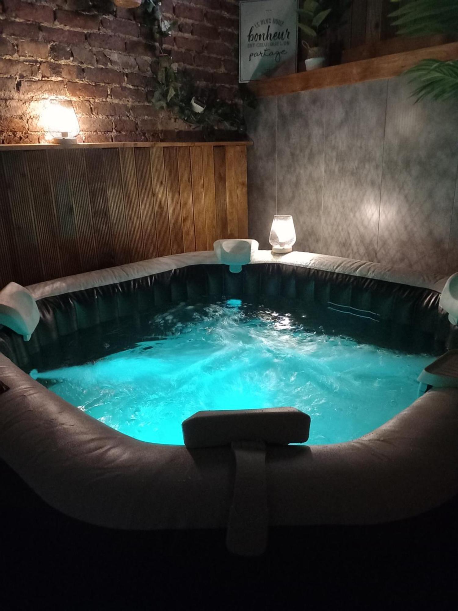 Les Loges Du Theatre Degustation Champagne Offerte Jacuzzi Sauna Jeux Velos Maison Prive 150M2 Historique 14Pers Max Emplacement Exceptionnel Et Chic, 200M De L'Avenue De Champagne, Gare, Musee, Jardins, Restaurations, Toutes Commodites Épernay