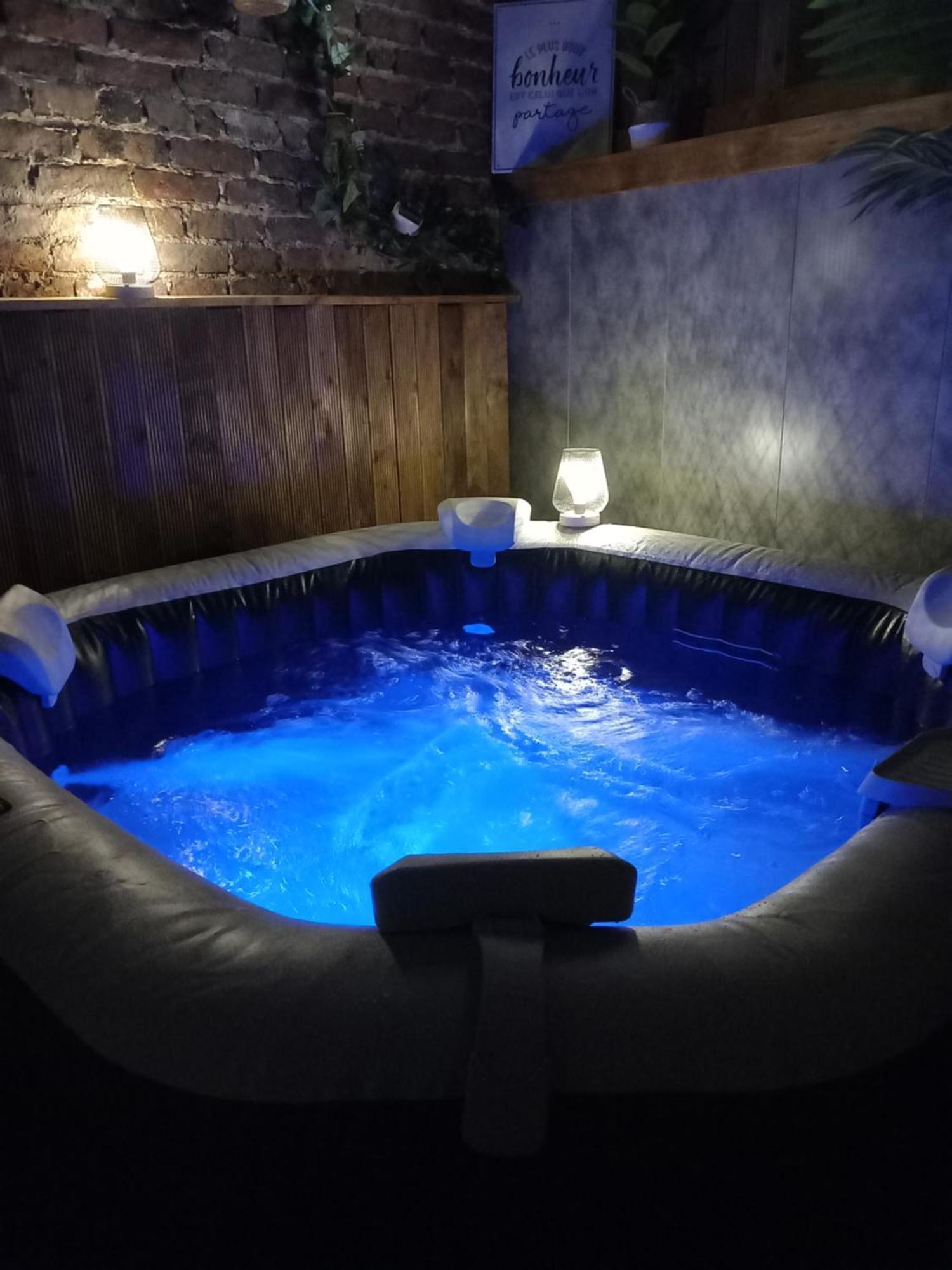 Les Loges Du Theatre Maison Prive 150m2 Acceuil Maximum 14 Personnes Degustation Champagne Offerte Jacuzzi Sauna Jeux Velos Emplacement Exceptionnel Et Chic, 200m De L'avenue De Champagne, Gare, Musee, Jardins, Restaurations, Toutes Commodites